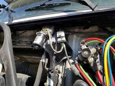 Volvo VNL Windshield Wiper Motor