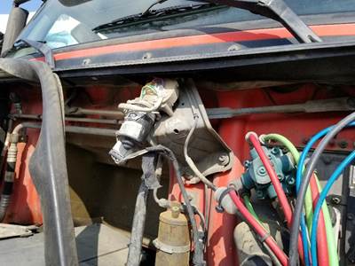 Volvo VNL Windshield Wiper Motor