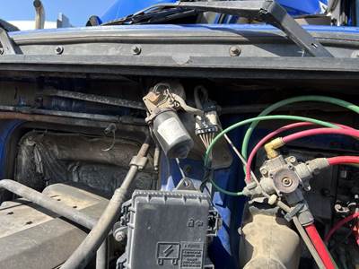 Volvo VNL Windshield Wiper Motor