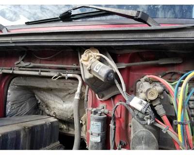 Volvo VNL Windshield Wiper Motor