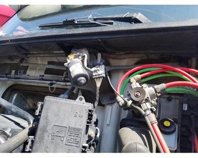 Volvo VNL Windshield Wiper Motor
