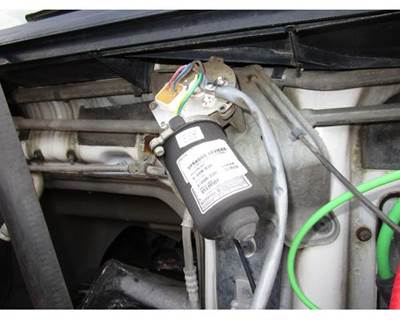 Volvo VNL Windshield Wiper Motor