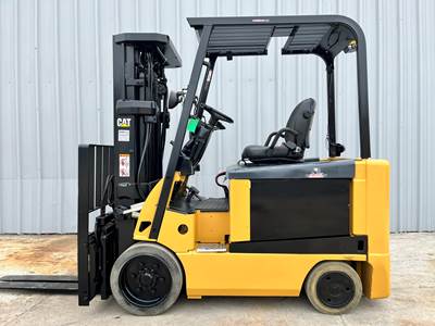 CAT E6000 ELECTRIC 6000LB NON-MARKING CUSHION TIRE FORKLIFT WITH S.S.F.P.