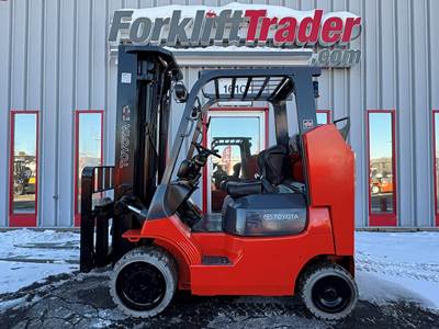 2012 TOYOTA 7FGCU35-BCS CUSHION NON-MARKING TIRE 8000LB FORKLIFT WITH SIDE SHIFT