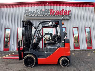 2022 LOW HOUR TOYOTA 8FGCU25 CUSHION TIRE 5000LB FORKLIFT WITH NON-MARKING TIRES