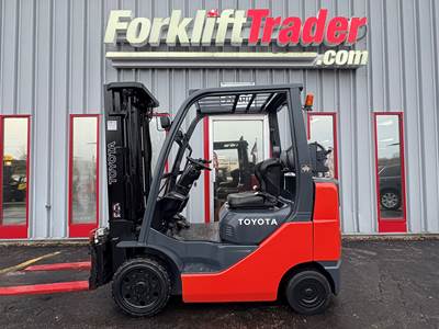2014 TOYOTA 8FGCU25 CUSHION TIRE 5000LB FORKLIFT WITH SIDE SHIFTING FORK POSITIONER