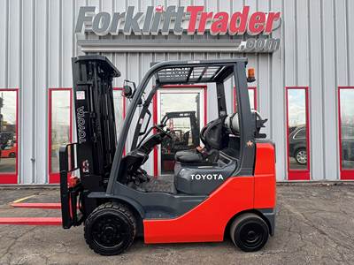 2017 Toyota 8FGCU25 Cushion Tire Forklift - Sideshifter