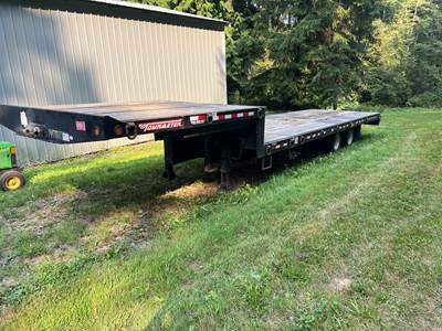 2022 Towmaster T-40T Equipment Trailer