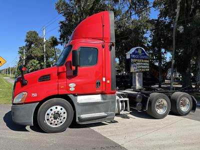 Freightliner Cascadia 113 Day Cab Truck - Detroit 410HP, 12 Speed Dt12 Amt