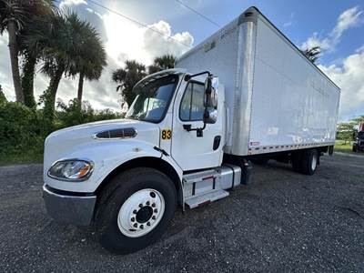 Freightliner M2 106 26 ft Box Truck - 230HP, 6 Speed Automatic, Roll up Door, Liftgate