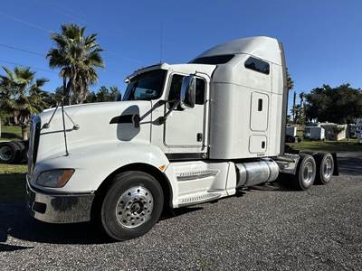 Kenworth T660 Sleeper Semi Truck - 72" Raised Roof Sleeper, Cummins 450HP, 10 Speed Manual