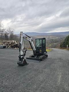 Bobcat E32 Mini Excavator
