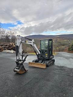 Bobcat E32 Mini Excavator