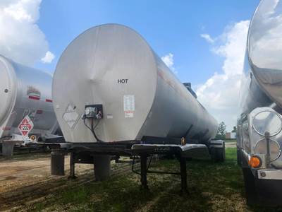 Pioneer 43ft Tandem Axle Mild Steel Asphalt / Hot Oil Tank Trailer - Air Ride