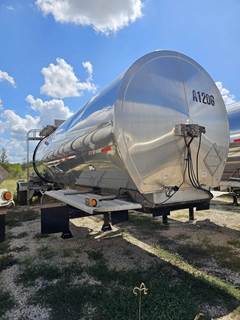 Brenner Tandem Axle Chemical / Acid Tank Trailer - Spring