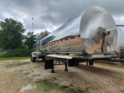 Brenner Chemical / Acid Tank Trailer - Air Ride