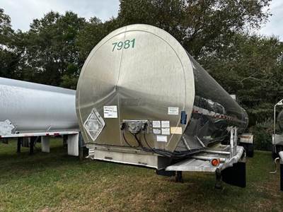 Brenner NON-CODE CHEMICAL - AIR OFFLOAD Chemical / Acid Tank Trailer