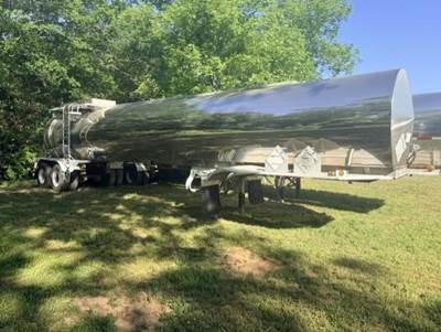 Brenner NON-CODE CHEMICAL - AIR OFFLOAD Chemical / Acid Tank Trailer
