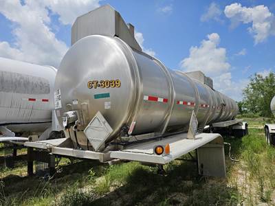 Polar Tandem Axle Chemical / Acid Tank Trailer - Spring