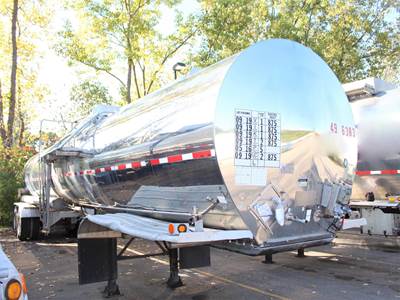 Polar Tandem Axle Chemical / Acid Tank Trailer - Air Ride
