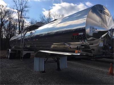 Polar Chemical / Acid Tank Trailer - Air Ride