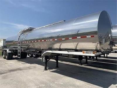 Trailmaster Chemical / Acid Tank Trailer - Spring