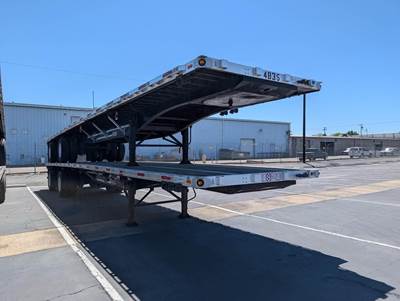 UTILITY 48x105 Aluminum Flatbed Trailer - Air Ride, Fixed Spread Axle