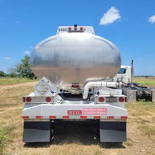 Heil 44ft Tandem Axle Fuel Tanker Trailer - Air Ride