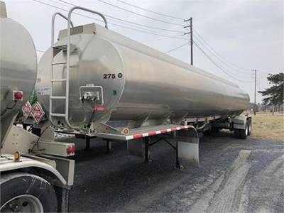 Heil 9600 4 COMP AIR RIDE WITH PUMP Fuel Tanker Trailer