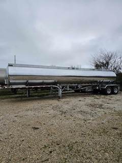 LBT 42ft Tandem Axle Fuel Tanker Trailer - Air Ride