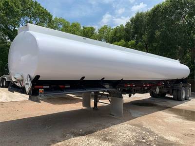 Polar 9300 GALLON / 5 COMP / IN TEST Fuel Tanker Trailer