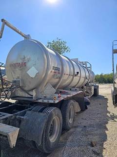 Vantage Fuel Tanker Trailer - Air Ride