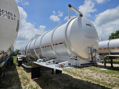 Vantage ALUMINUM 407 - DIESEL Fuel Tanker Trailer