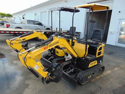 2026 AGROTK H12R AND H18R MINI EXCAVATOR - TOOTH BUCKET AND THUMB - ELECTRIC START - BACKFILL BLADE