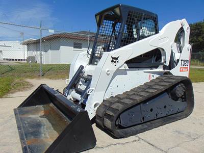 2008 BOBCAT T320 "BIG 92 HP KUBOTA PRE-EMISSIONSR" HARD TO FIND - AMAZING CONDITION - NEW TRACKS & SPROCKETS - ONLY 2,682 HOURS - KEYLESS SECURITY
