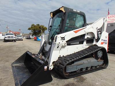 2017 BOBCAT T740 TURBO "HIGH FLOW" A/C - HEATED CAB - JOYSTICKS CONTROLS - NO D.E.F. - ALL ORIGINAL -ONLY 1,742 HOURS - 100% JOB READY