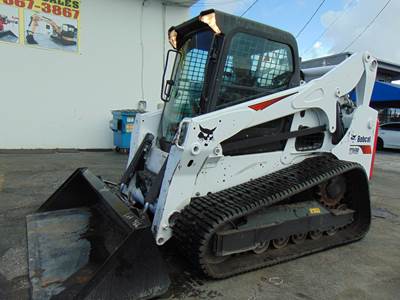 2022 BOBCAT T740 TURBO "HIGH FLOW" 74 HP - NO DEF - JOYSTICKS - BOB TACH - HEAT AND A/C - ONLY 1,564 HOURS - BRAND NEW TRACKS