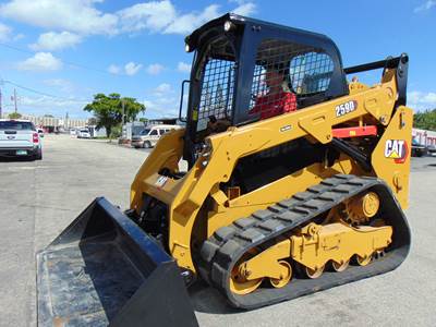 2018 CAT 259D TURBO 2 SPEED - ONLY 1,427 HOURS - BRAND NEW TRACKS TODAY - AMAZING CONDITION - 100% SERVICED AND INSPECTED