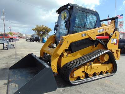 2024 CAT 259D3 TURBO 2 SPEED "HIGH FLOW" ENCLOSED COMFORT CAB - HEAT - AC - STEREO - CAMERA - JOYSTICK CONTROLS - ONLY 933 HOURS
