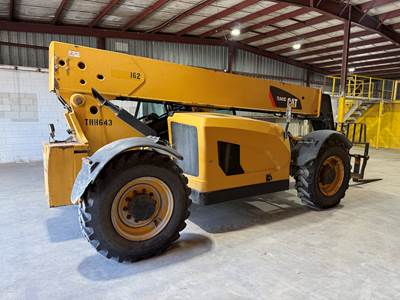 2013 Caterpillar CAT TL943C TELEHANDLER - LAST YEAR OF PRE EMISSIONS - ONLY 1,935 HOURS - ALL ORIGINAL INDOOR STORED