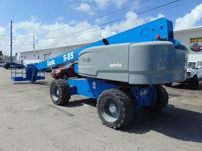 2015 GENIE S-85 TELESCOPIC BOOM MAN LIFT W/ JIB - 4X4 - DEUTZ DIESEL