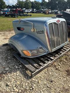 2009 Peterbilt 386 Hood