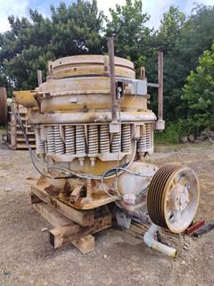 1995 Symons 4 FT STD Cone Crusher