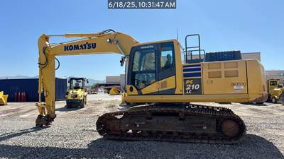 Komatsu PC210LC-11 Excavator