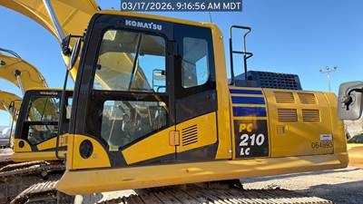 Komatsu PC210LC-11 Excavator