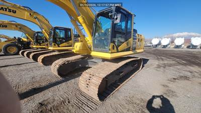 Komatsu PC210LC-11 Excavator