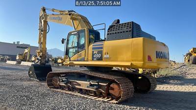 Komatsu PC490LC-11 Excavator