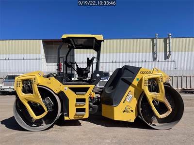 BOMAG BW206AD-5 Smooth Drum Roller Compactor