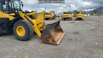 Komatsu WA320-8 Wheel Loader