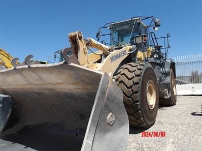 Komatsu WA500-8 Wheel Loader